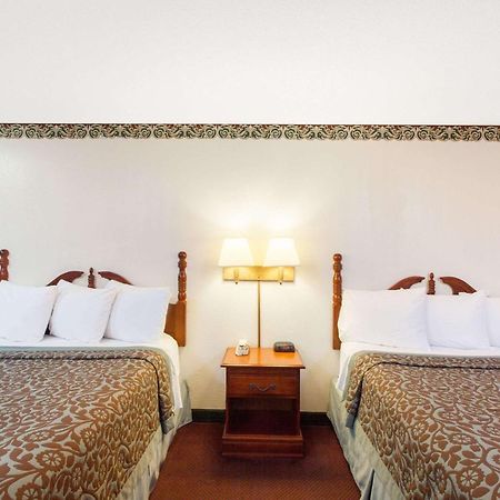 Days Inn By Wyndham Erick Buitenkant foto