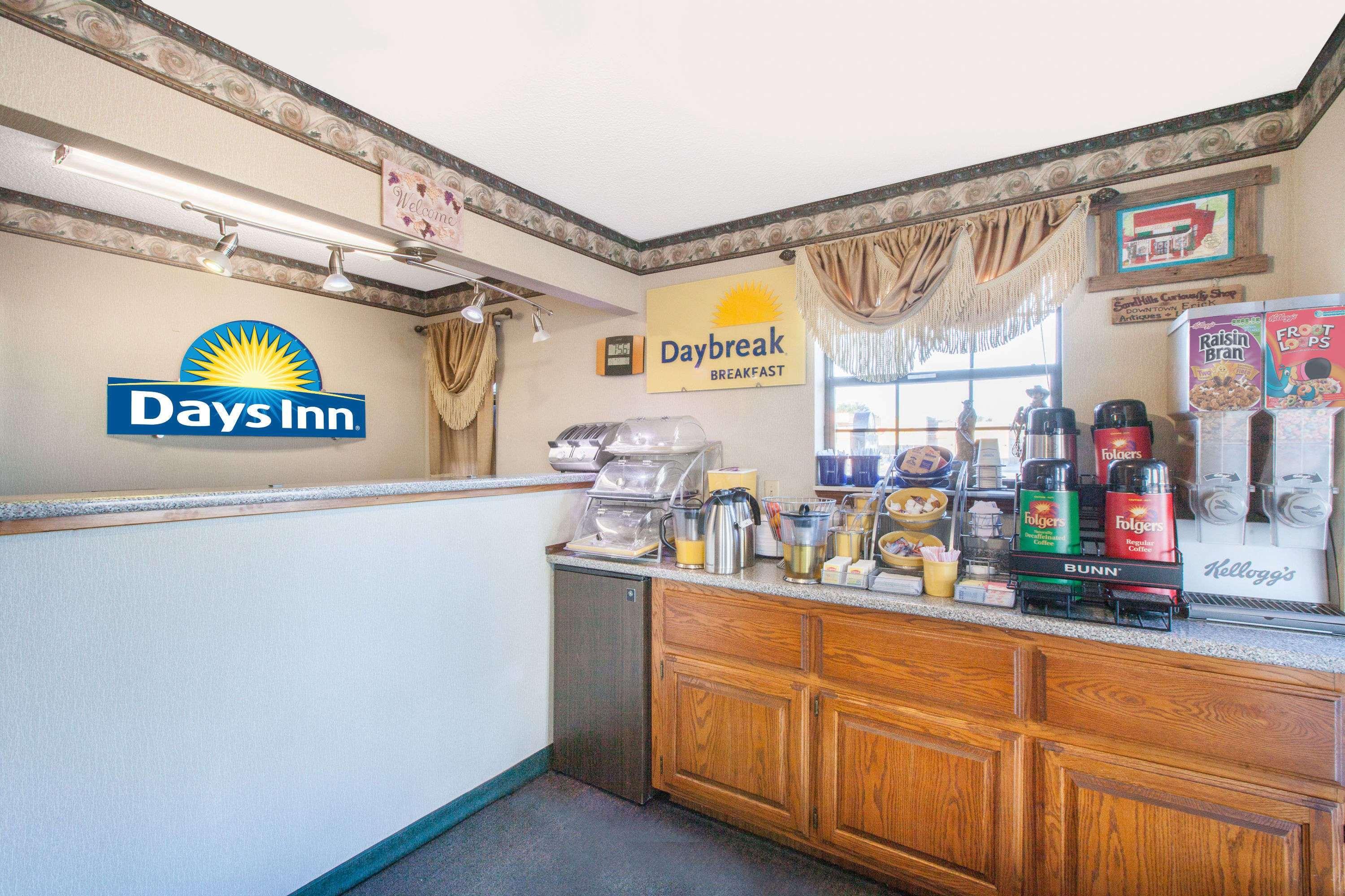 Days Inn By Wyndham Erick Buitenkant foto