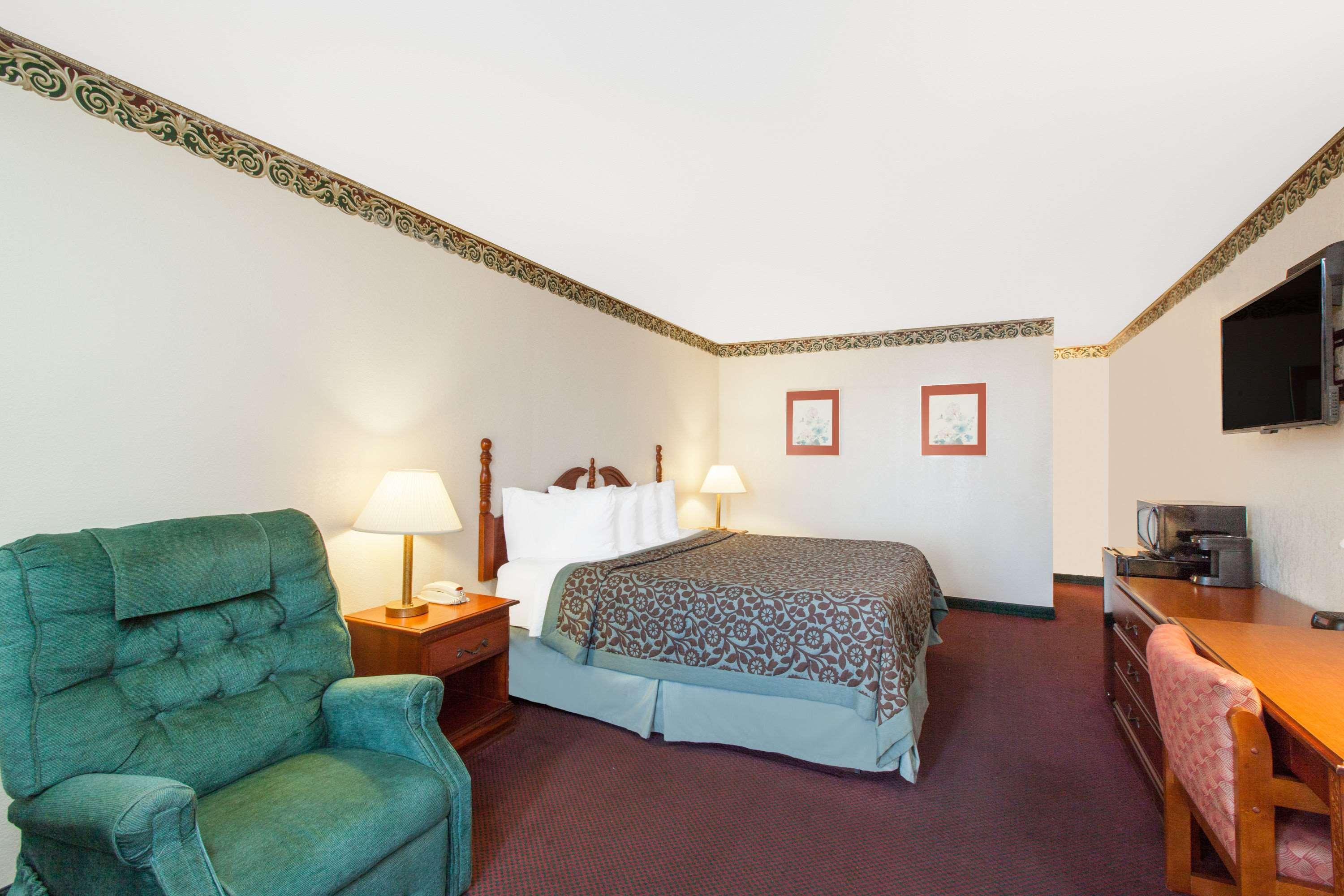 Days Inn By Wyndham Erick Buitenkant foto