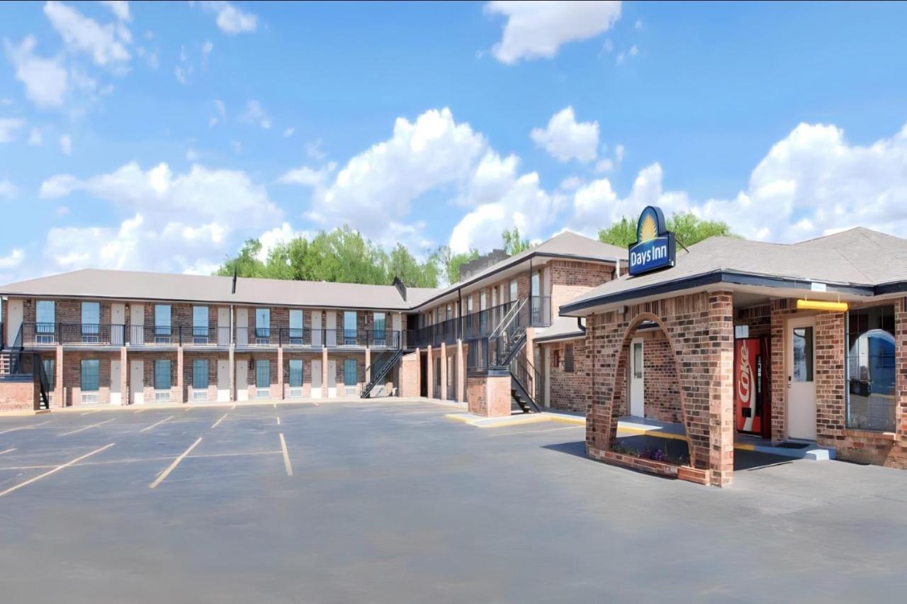 Days Inn By Wyndham Erick Buitenkant foto